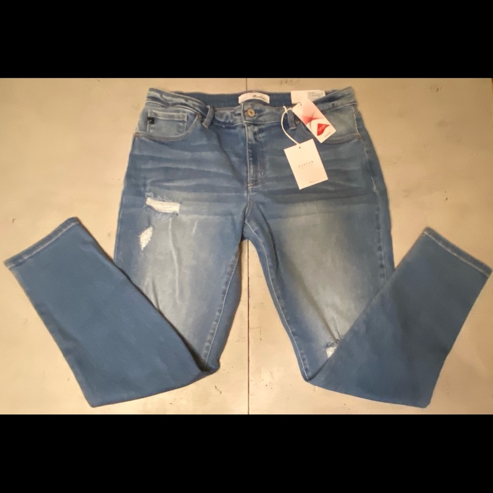 KanCan NWT Distressed Jeans, light wash 15/31
